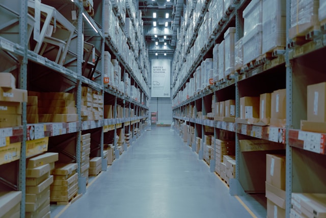 Warehouse maintenance and cleaning environment